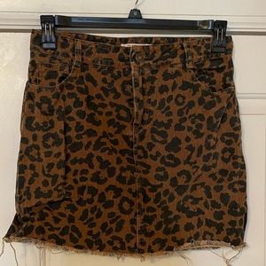 IVIVI Cheetah Mini Skirt